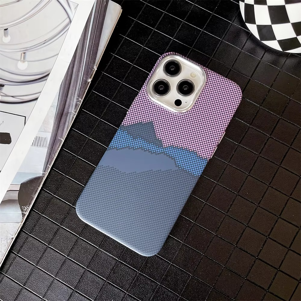 Luxury Kevlar Pattern iPhone Case — MagSafe Compatible Magnetic Shockproof Cover, Anti-Fingerprint, Anti-Scratch, Dustproof, Wireless Charging, Full Protection