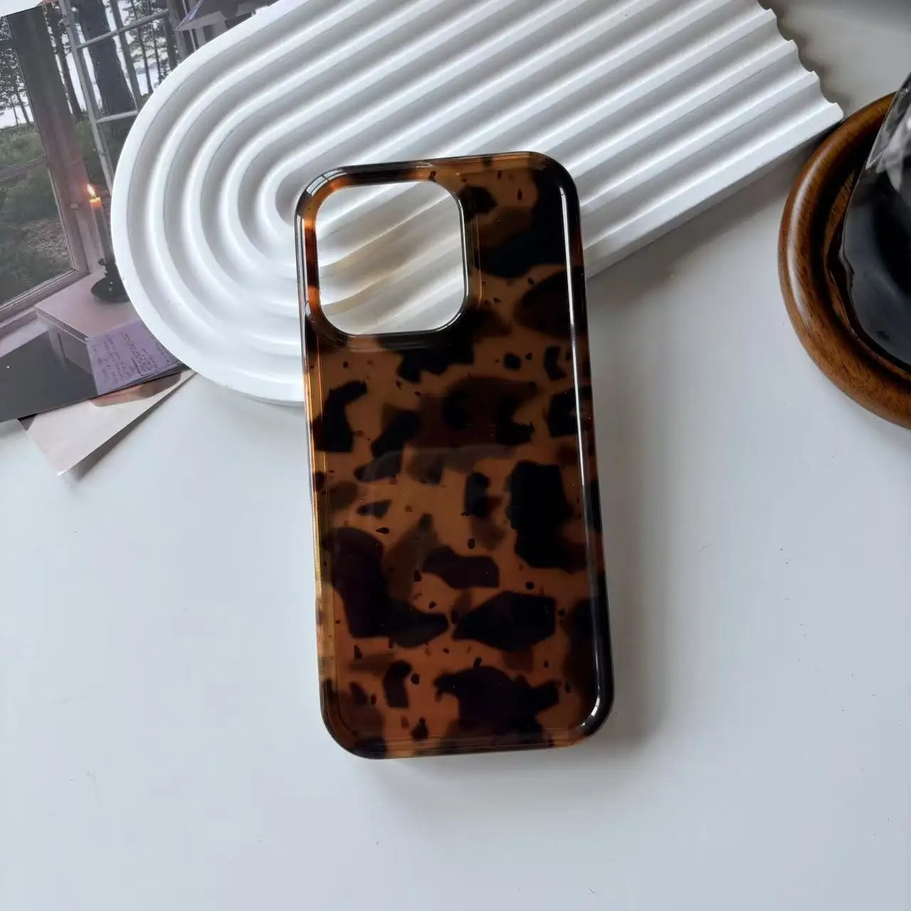 Luxury Retro iPhone Case — Amber Laser Pattern, Shockproof Soft PC+TPU Half-Wrapped Cover with Non-Slip Protection