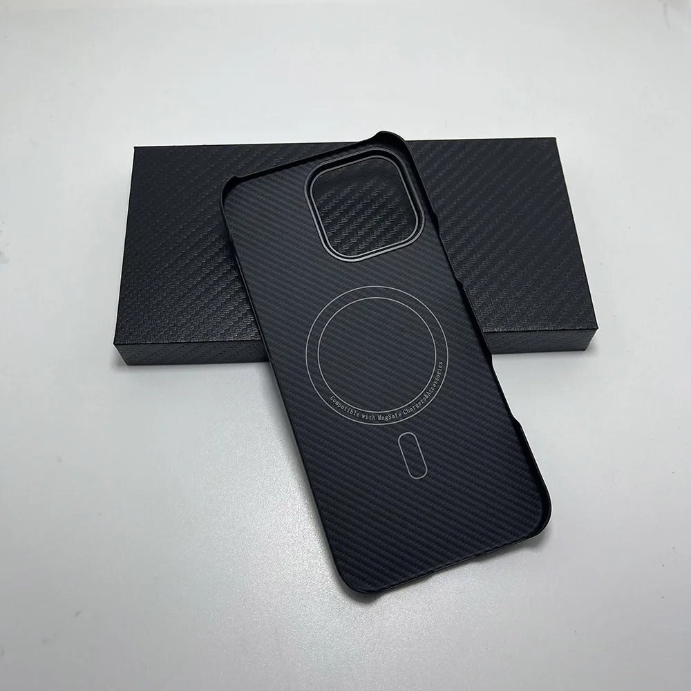 Luxury iPhone Case — Aramid Carbon Fiber MagSafe Cover with Ultra-Lightweight Half-Wrapped Protection and Durable Scratch-Resistant Texture