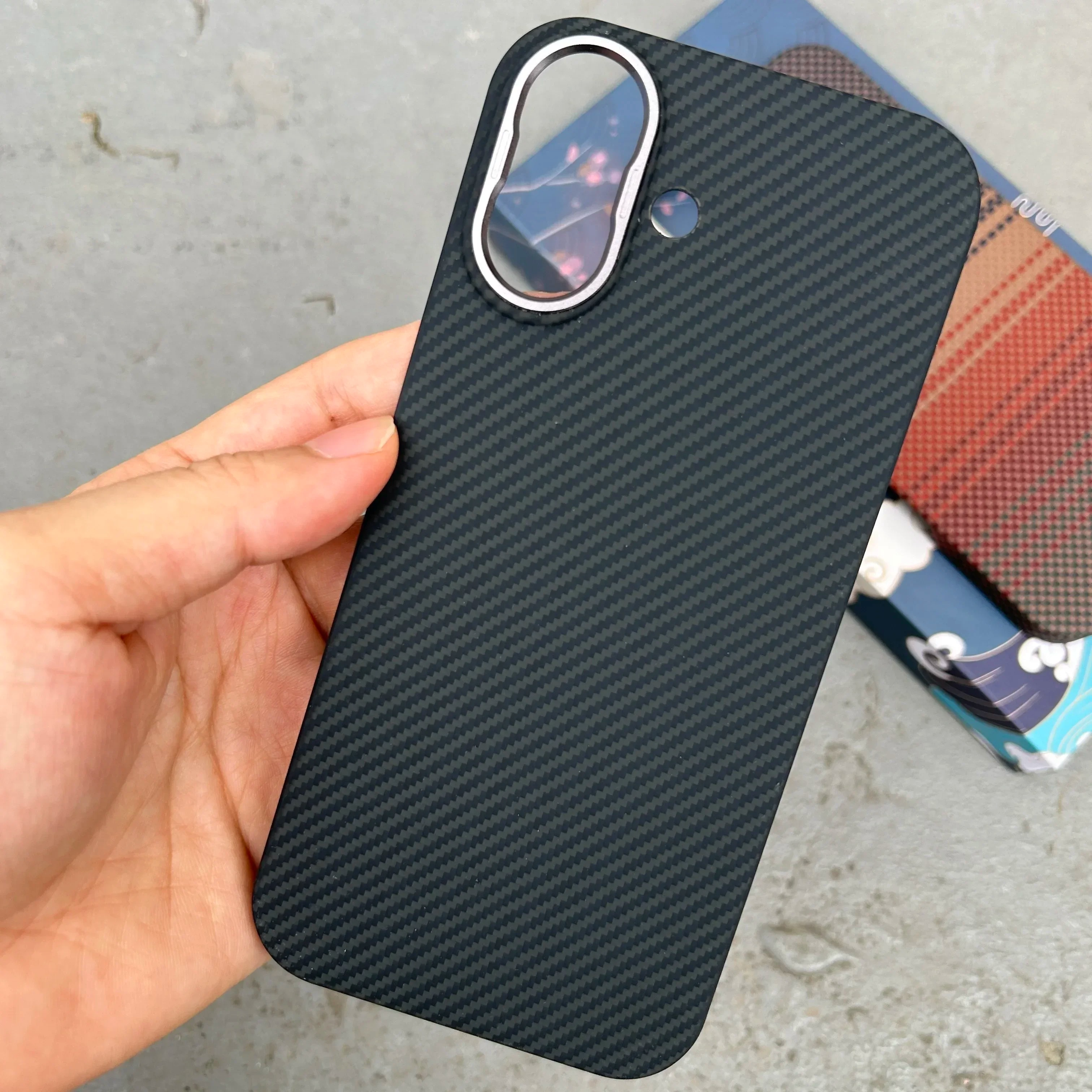 Luxury iPhone Case — Ultra-Thin Real Carbon Fiber MagSafe Cover with Aramid Kevlar Armor Protection, Matte Anti-Fingerprint Non-Slip Full-Coverage Design