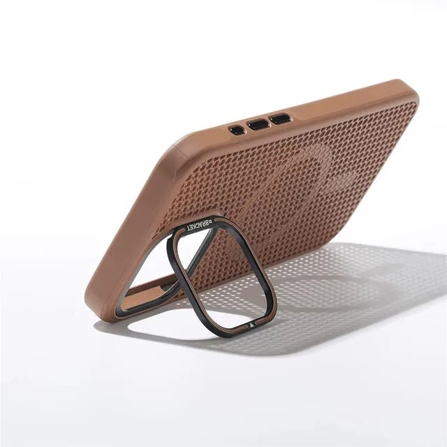 Luxury iPhone MagSafe Case Honeycomb Heat Dissipation — Matte Shockproof Cover with Lens Holder, Lightweight Anti-Fingerprint Scratch-Resistant Design
