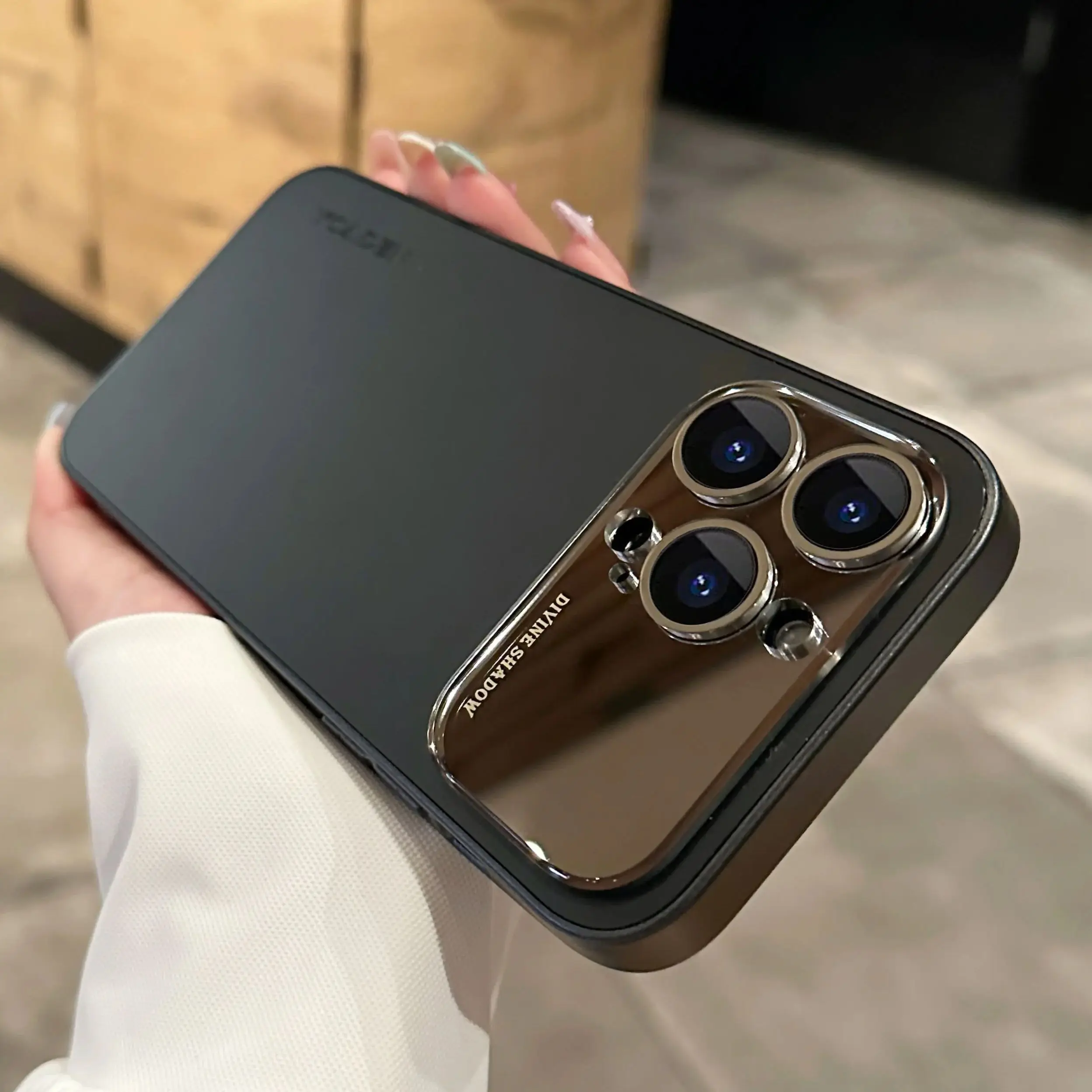 Luxury iPhone Case Slim Shockproof Screen Protection — Large Window Matte Electroplated Cover, Anti-Fingerprint TPU Design, Scratch-Resistant Full Protection