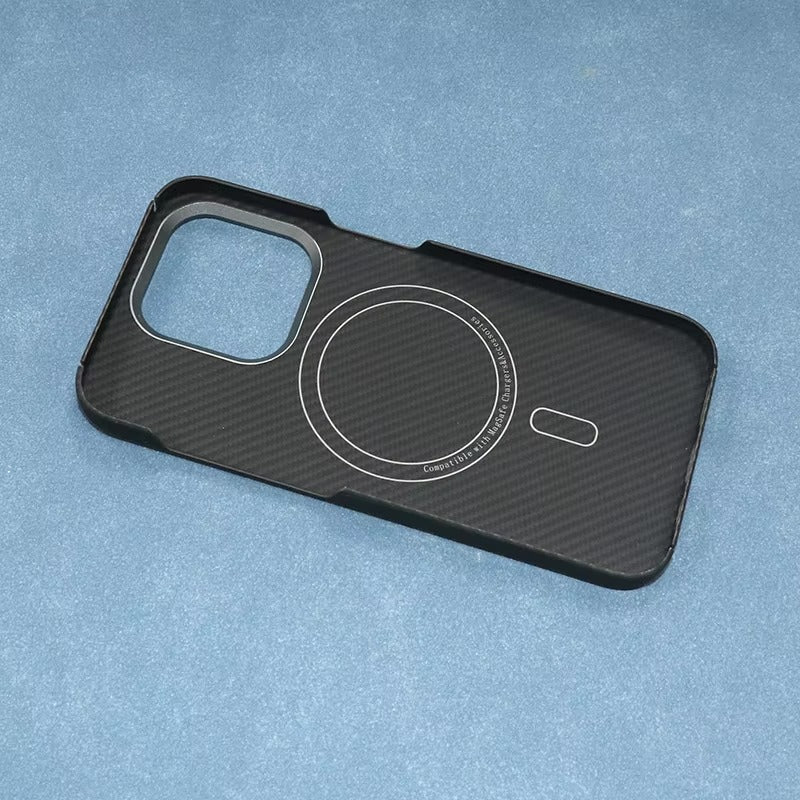 Luxury iPhone Case — Aramid Carbon Fiber MagSafe Cover with Ultra-Lightweight Half-Wrapped Protection and Durable Scratch-Resistant Texture