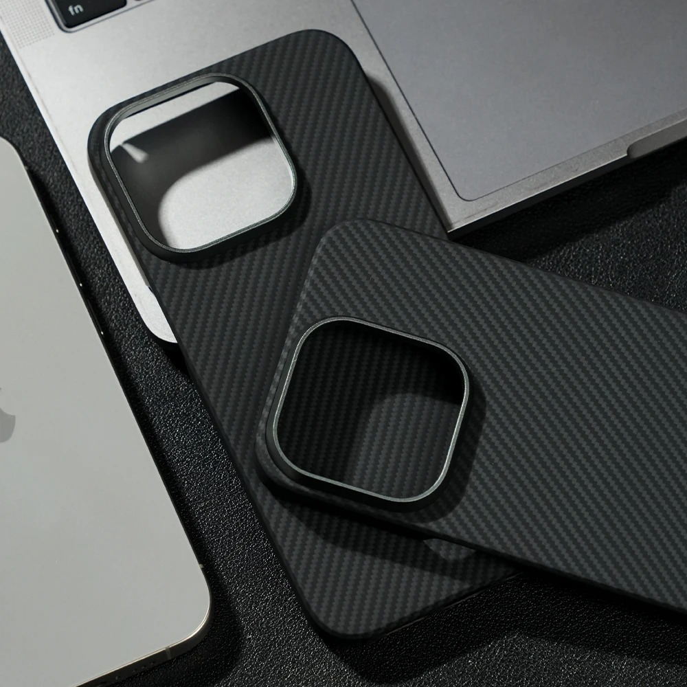 Premium Carbon Fiber iPhone Case — Half-Wrapped MagSafe Compatible, Shockproof, Anti-Fingerprint, Anti-Scratch, Non-Slip, Textured Kevlar Finish